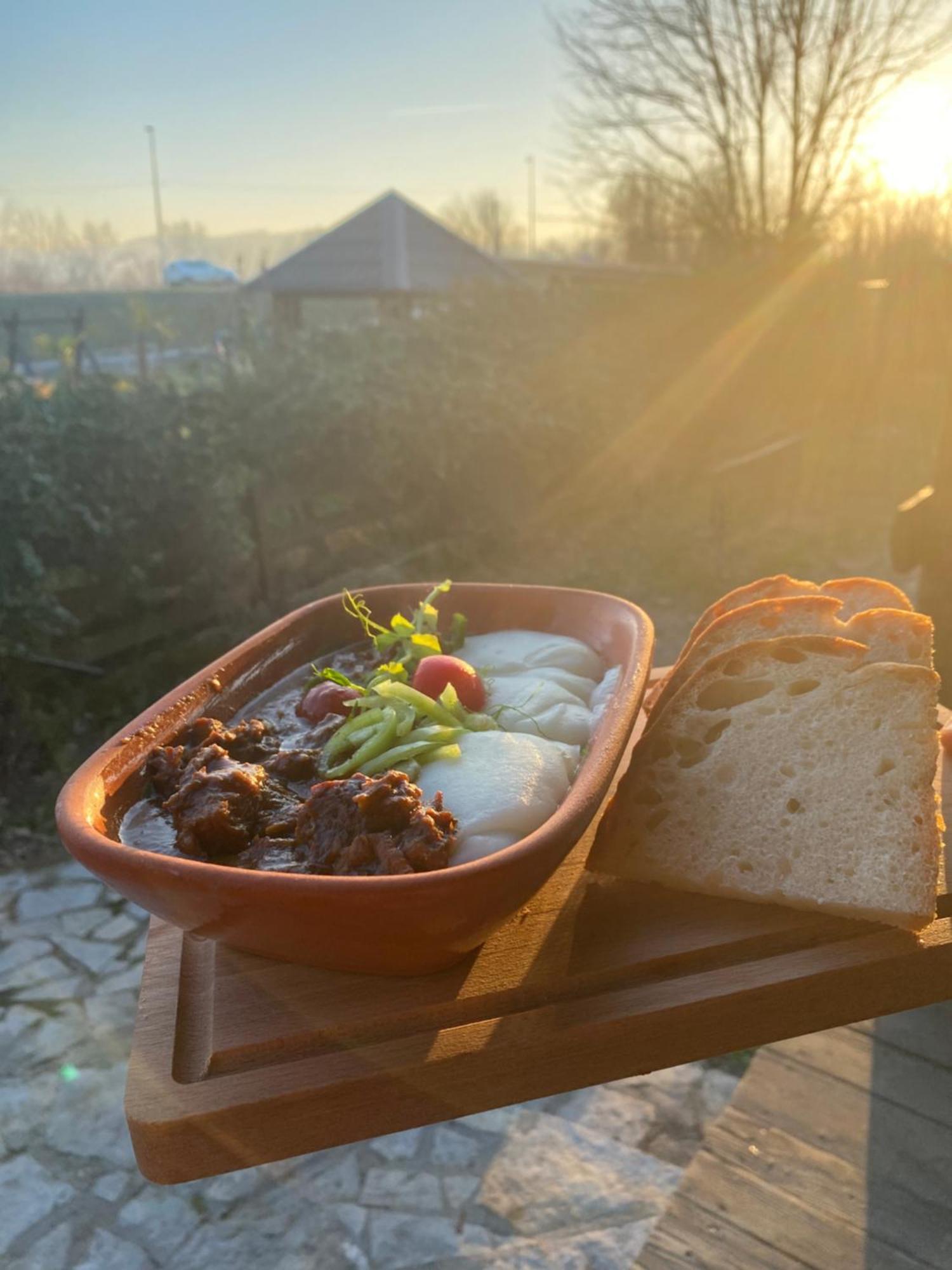 Lolini Bungalovi Novi Sad Eksteriør billede